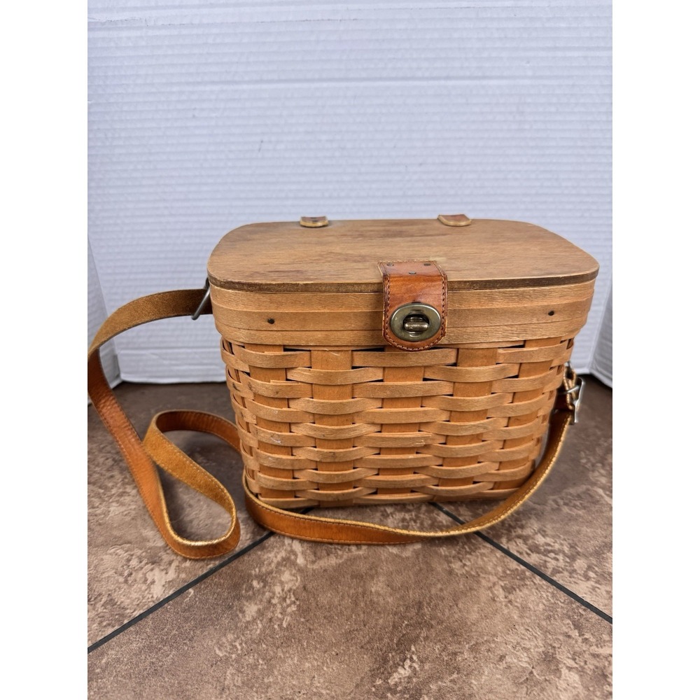 Vtg 1996 LONGABERGER SHOULDER PURSE Basket Leather Strap Plastic Insert Liner